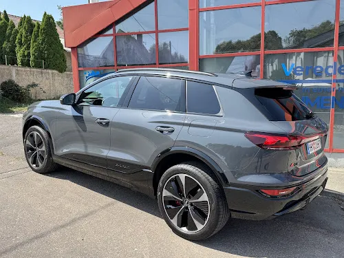 4 - Fahrzeughandel- und Servicegesellschaft UG (haftungsbeschränkt)