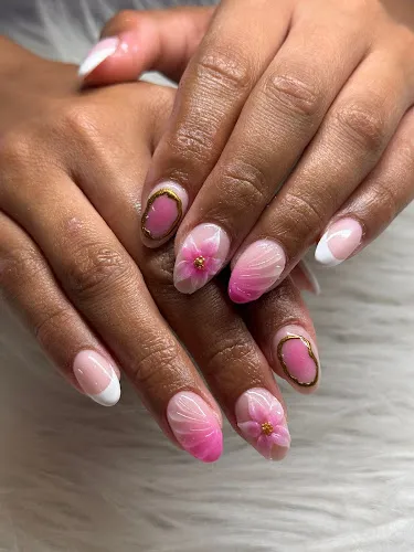 4 - Fan Nails studio