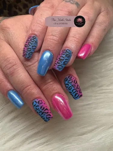 8 - Fan Nails studio