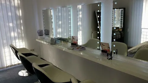 8 - Fani Bakalaki Aesthetikos Hautpflegepraxis