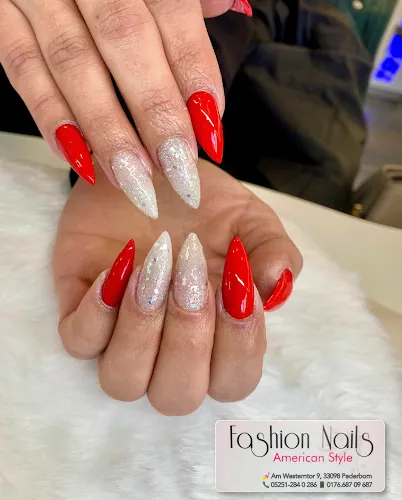 4 - Fashion Nails