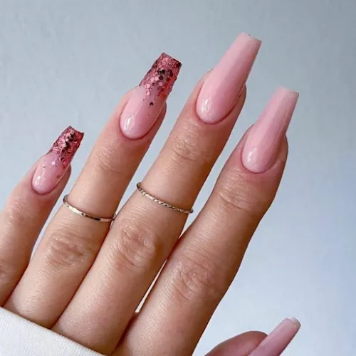 2 - Fashionail Rundle place