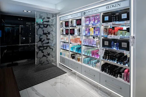 5 - Feathers Beauty Salon