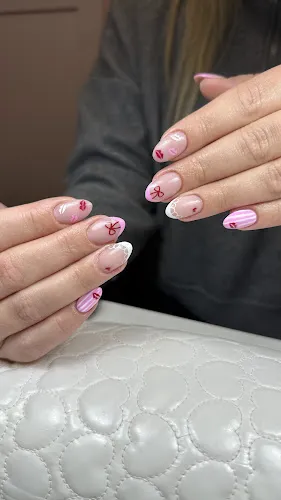 5 - Feine Schnitte - Haarverdichtung & Airtouchsträhnen Frankenberg