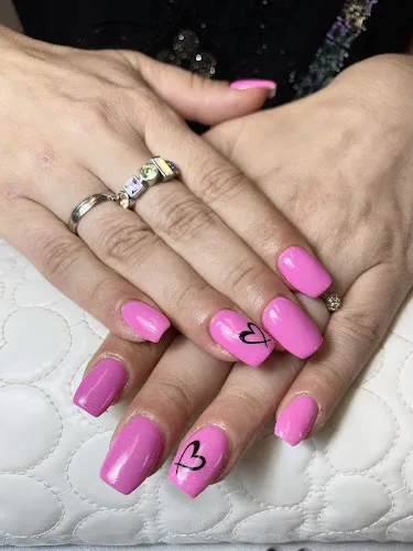 7 - Feine Schnitte - Haarverdichtung & Airtouchsträhnen Frankenberg