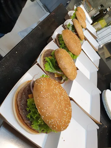 2 - Feldküche Imbiss