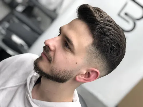 5 - Firmowe Studio Fryzjerskie "AFFINAGE"