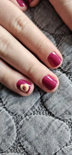 4 - Five Star Nails