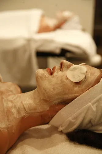 6 - Flawless Beauty and Hair Salon