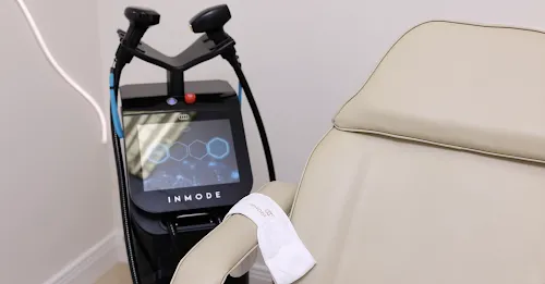 2 - FLÖ MEDICAL AESTHETICS - Botox, Lip filler, Dermal filler, Cheek Augmentation