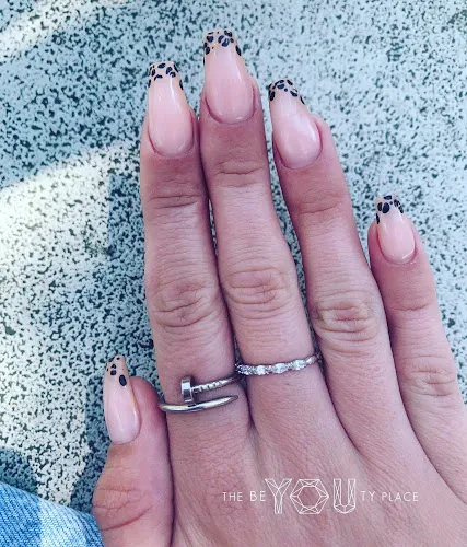 3 - Florie Loy Facialiste