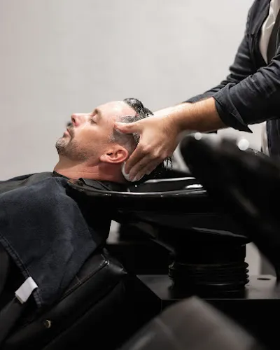 2 - Flosss Hair & Beauty Studio