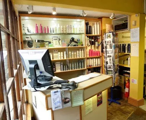 2 - Foxy Nails & Beauty