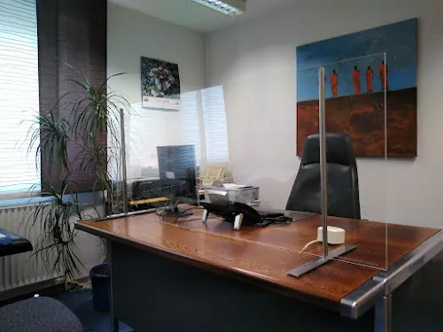 2 - Frau Antje Brand