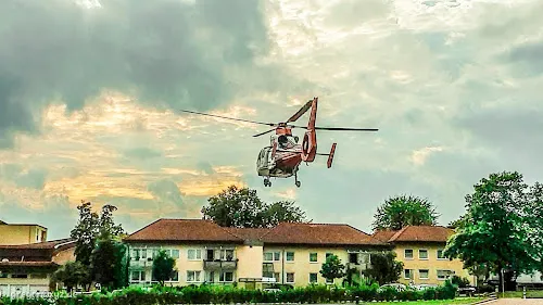 6 - Frau Bettina Albrecht