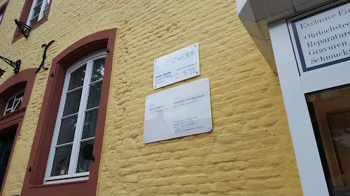 2 - Frau Cirsten Dammers-Müller