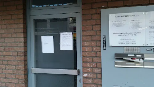 6 - Frau Cirsten Dammers-Müller