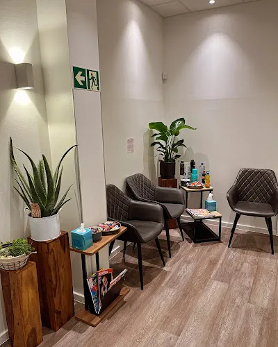 2 - Frau Cornelia Trockel