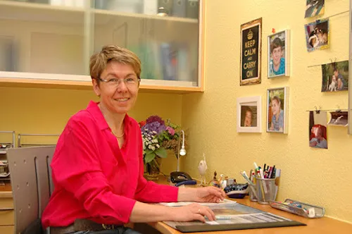 1 - Frau Dr. med. Barbara Deibel