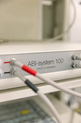 8 - Frau Dr. med. Birgit Reling