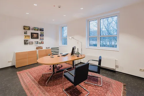 3 - Frau Dr. med. Brigitte Hentschel-Weiß