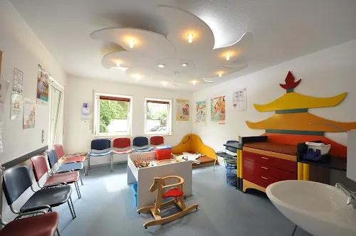 2 - Frau Dr. med. Brigitte Lieder