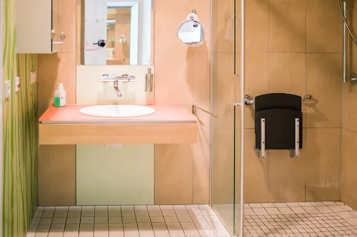 2 - Frau Dr. med. Christine Arncken