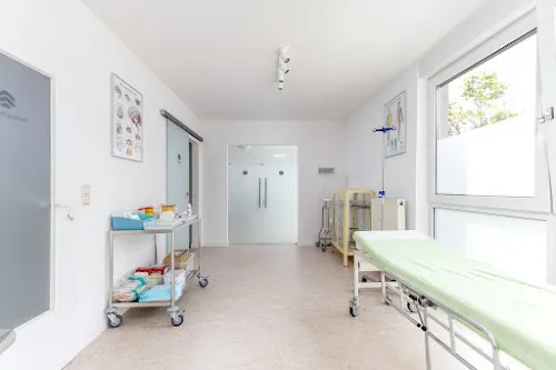 6 - Frau Dr. med. Cosima Lippe