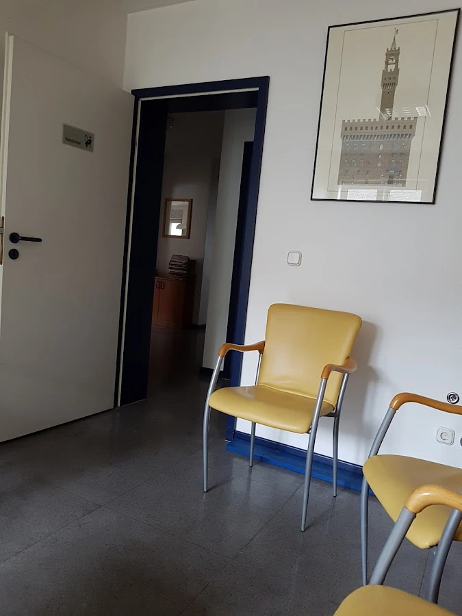 1 - Frau Dr. med. Dana-Liana Meister