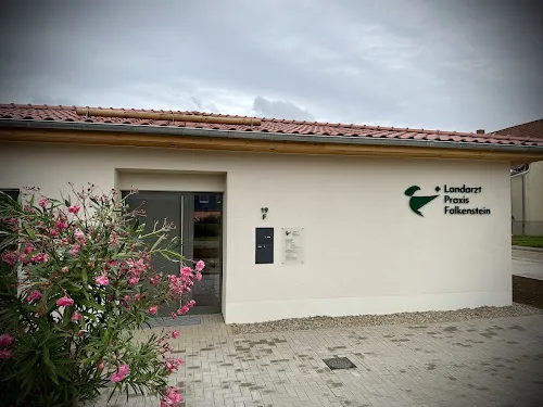 3 - Frau Dr. med. dent. Beate Uta Zimmermann