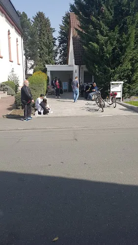 3 - Frau Dr. med. Ellen Brommer