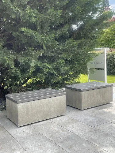 6 - Frau Dr. med. Ellen Brommer