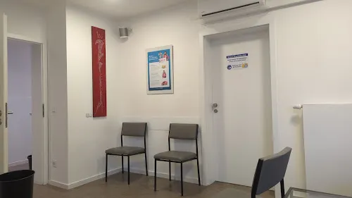 2 - Frau Dr. med. Ellen Brommer