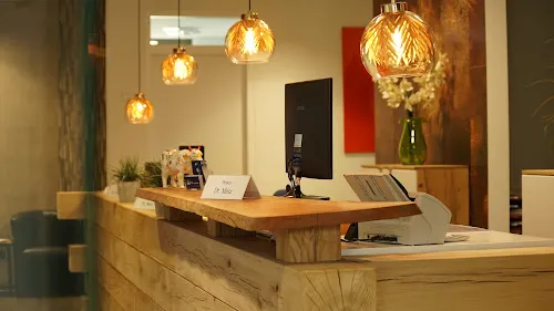 4 - Frau Dr. med. Emina Wamser