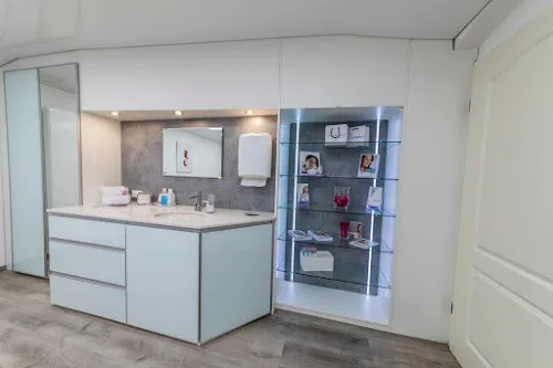 6 - Frau Dr. med. Gabriele Feeken-Wiegand