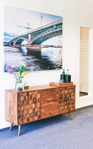 4 - Frau Dr. med. Gabriele Haas