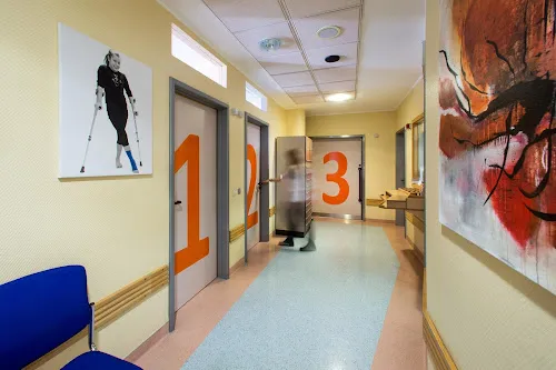 1 - Frau Dr. med. Hildegund Weber