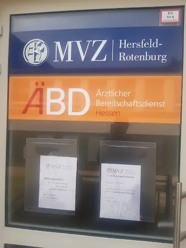 6 - Frau Dr. med. Juliane Siewert