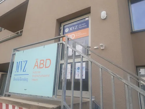 3 - Frau Dr. med. Juliane Siewert