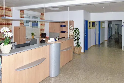 3 - Frau Dr. med. Roswita Gärtner