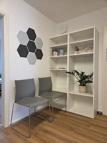 4 - Frau Dr. med. Sabine Grüßner