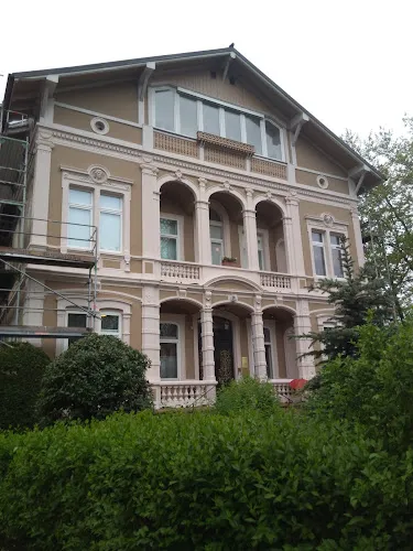 8 - Frau Dr. med. Sonja König