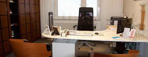 4 - Frau Dr. med. Susanne Kanya