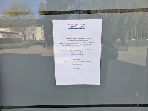 3 - Frau Dr. Petra Klohe