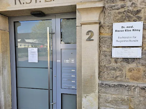 2 - Frau Dr. Petra Klohe