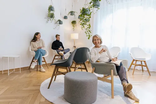 2 - Frau Eleni Poutachidou-Venou