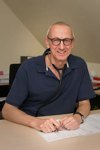 2 - Frau Elisabeth Roeder-Riemke