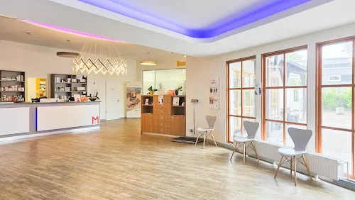 4 - Frau Eva Bergmann