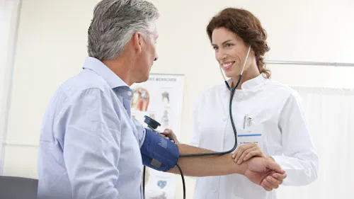 5 - Frau Heide Bassaly