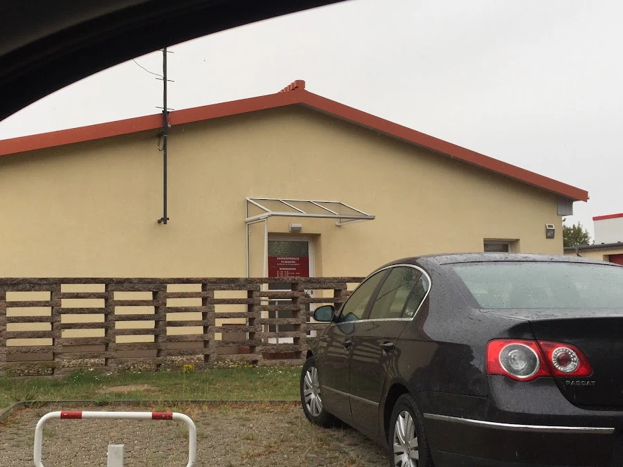 1 - Frau Iris Wandenälis Fachärztin